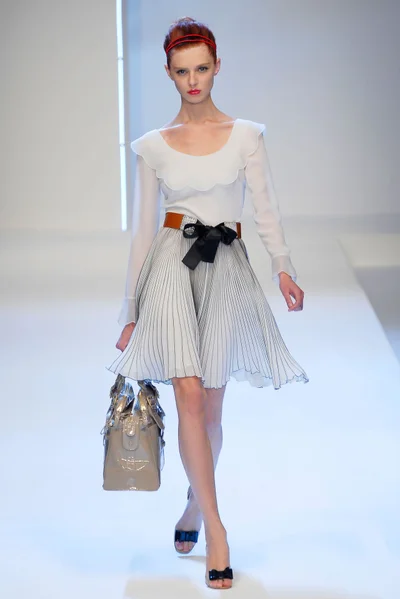 Look 24